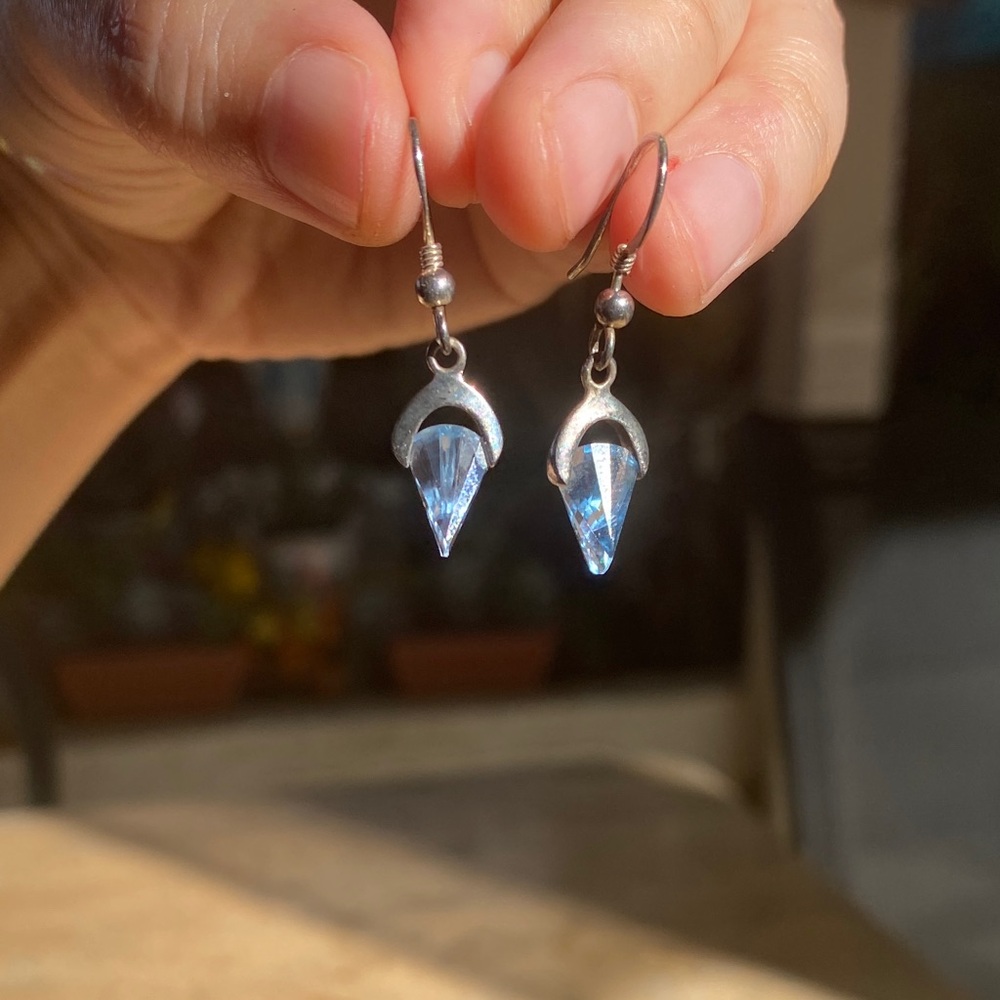 925 Sterling Silver Blue Crystal Drop Earrings